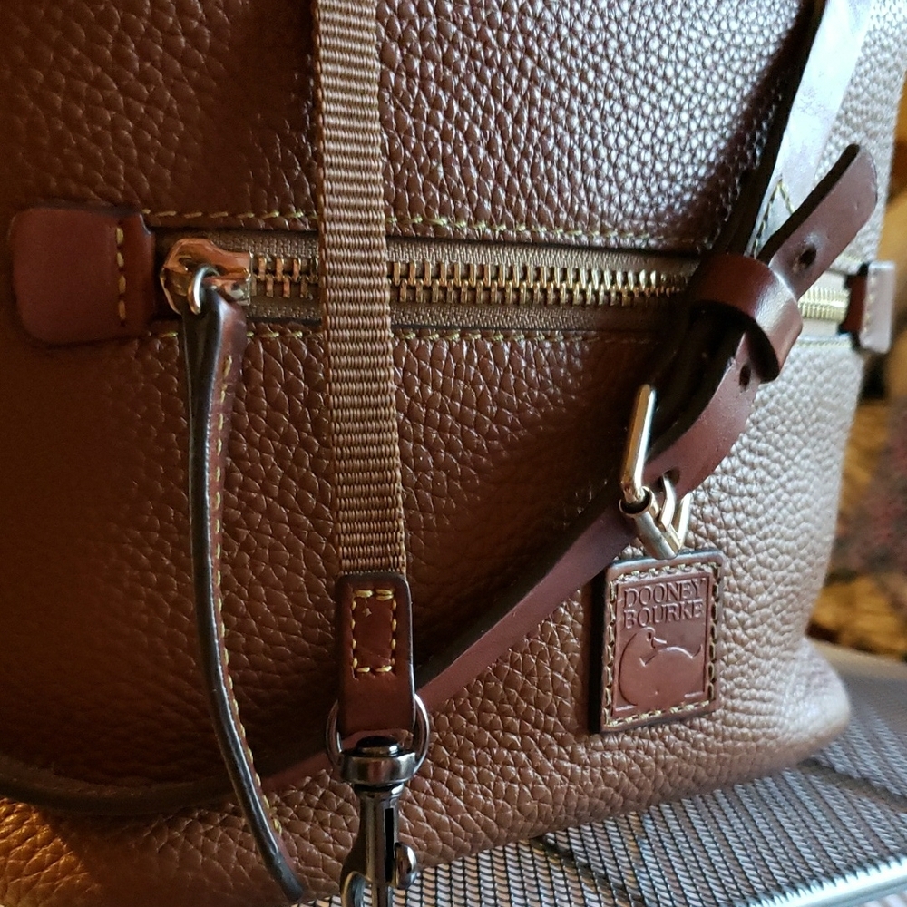 Dooney & Bourke Caramel Medium Sac Shoulder Bag - Picture 2 of 7